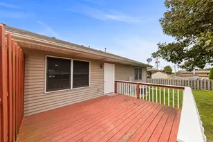 205 Suzy Ct, Plano, IL 60545 - Photo 33