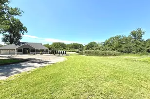 2 Wayman Canyon Rd, Oakwood, IL 61858 - Photo 3