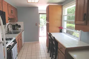 421 Hoover Dr, Carpentersville, IL 60110 - Photo 15