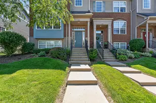 205 Station Park Cir, Grayslake, IL 60030 - Photo 37