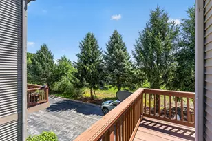 205 Station Park Cir, Grayslake, IL 60030 - Photo 25