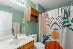 205 Station Park Cir, Grayslake, IL 60030 - Photo 19