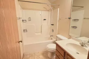 4442 Countryside Estates Dr, Poplar Grove, IL 61065 - Photo 9