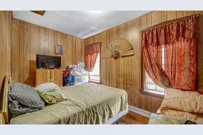 1634 W 68th Street, Chicago, IL 60636 - Photo 17