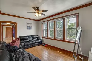 1634 W 68th St, Chicago, IL 60636 - Photo 3