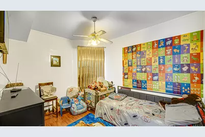 1634 W 68th Street, Chicago, IL 60636 - Photo 9