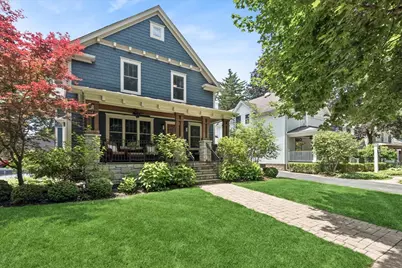 307 Elm Court, Libertyville, IL 60048 - Photo 1