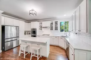 5280 Burnham St, Lisle, IL 60532 - Photo 11