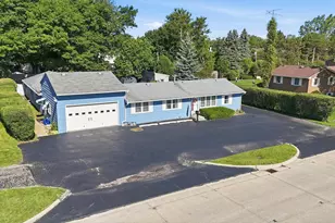 34112 N Barron Blvd, Grayslake, IL 60030 - Photo 1