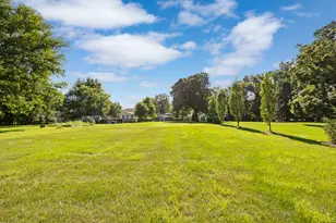 4600 Roslyn Rd, Downers Grove, IL 60515 - Photo 37