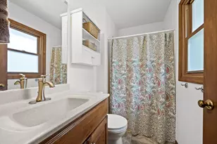 4600 Roslyn Rd, Downers Grove, IL 60515 - Photo 17