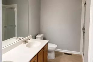2303 Hudson Cir, Aurora, IL 60502 - Photo 9