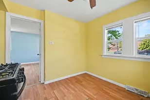 11559 S Kedzie Ave, Merrionette Park, IL 60803 - Photo 9