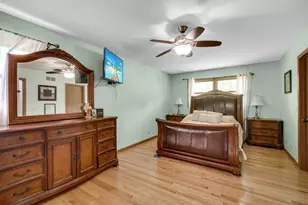 180 S Belmont Ave, Elgin, IL 60123 - Photo 13