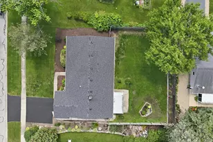 6320 Clark Dr, Woodridge, IL 60517 - Photo 25