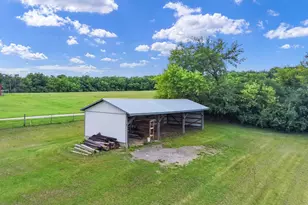 19104 Crowley Rd, Harvard, IL 60033 - Photo 15
