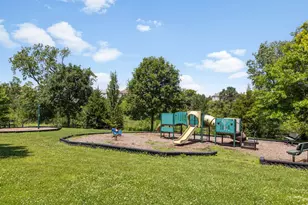 26 Tyler Ct, Streamwood, IL 60107 - Photo 15