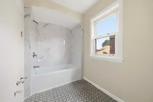 10605 S Normal Ave, Chicago, IL 60628 - Photo 19