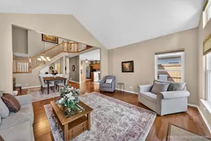 710 Juniper Ln, Lake in the Hills, IL 60156 - Photo 3