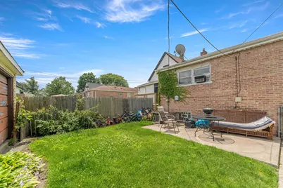 9043 S Carpenter Street, Chicago, IL 60620 - Photo 3