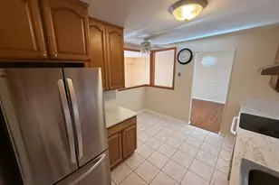 1515 E Central Rd, Arlington Heights, IL 60005 - Photo 3