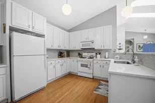 18590 W Point Dr, Tinley Park, IL 60477 - Photo 9