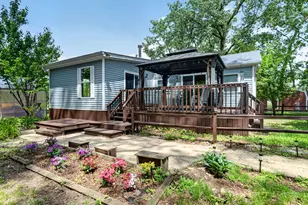 41 Lakeshore Dr, Wilmington, IL 60481 - Photo 1