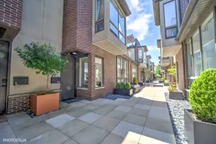 1757 N Paulina St, Chicago, IL 60622 - Photo 1
