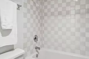 2300 W Wabansia Ave, Chicago, IL 60647 - Photo 29