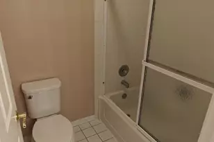 1052 Hinswood Dr, Darien, IL 60561 - Photo 27