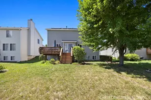 2268 Stacy Cir, Montgomery, IL 60538 - Photo 5