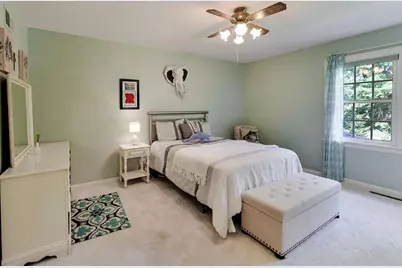 916 S Dymond Road, Libertyville, IL 60048 - Photo 19