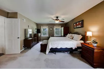 916 S Dymond Road, Libertyville, IL 60048 - Photo 15