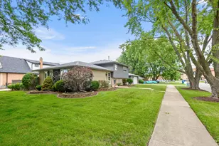 3700 W 120th Pl, Alsip, IL 60803 - Photo 3