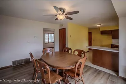 12799 Whipple Road, Sycamore, IL 60178 - Photo 7