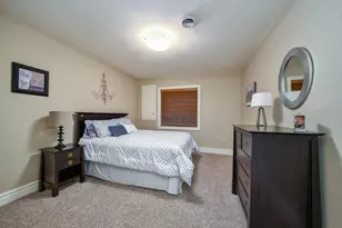 817 Heatherton Dr, Naperville, IL 60563 - Photo 83
