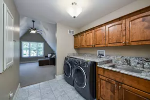 817 Heatherton Dr, Naperville, IL 60563 - Photo 65