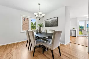 971 W Essex Pl, Arlington Heights, IL 60004 - Photo 7