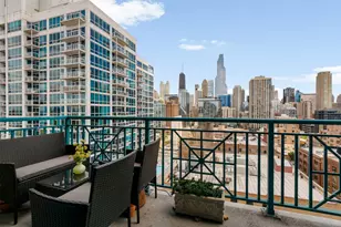 340 W Superior St, Chicago, IL 60654 - Photo 17