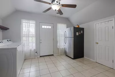 1634 N Sawyer Avenue, Chicago, IL 60647 - Photo 25