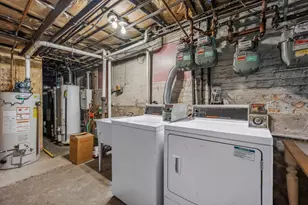 2520 N St Louis Ave, Chicago, IL 60647 - Photo 11