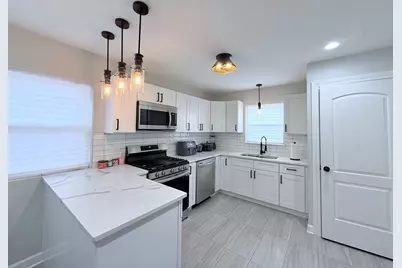 12520 S Yale Avenue, Chicago, IL 60628 - Photo 7