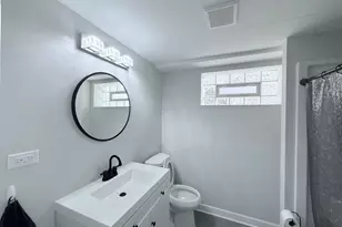 12520 S Yale Ave, Chicago, IL 60628 - Photo 11