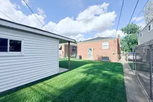 12520 S Yale Ave, Chicago, IL 60628 - Photo 15