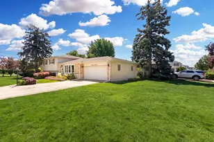 1469 Webster Ln, Des Plaines, IL 60018 - Photo 21