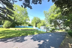 2508 Gabriel Ave, Zion, IL 60099 - Photo 9