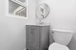 2508 Gabriel Ave, Zion, IL 60099 - Photo 11