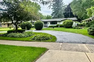 2508 Gabriel Ave, Zion, IL 60099 - Photo 3