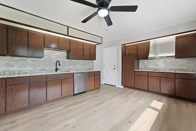2508 Gabriel Avenue, Zion, IL 60099 - Photo 7