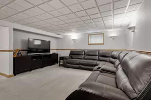 1477 William Clifford Ln, Elk Grove Village, IL 60007 - Photo 27